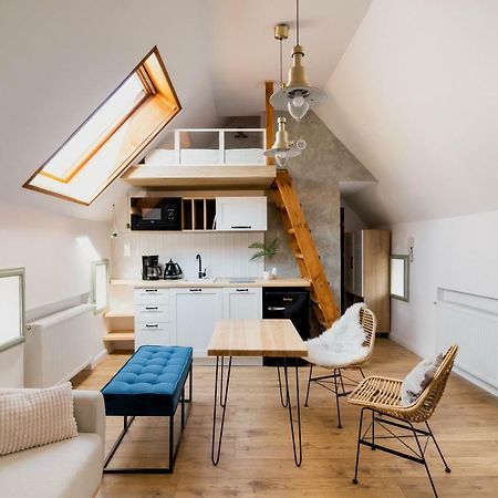 Skyway Apartment Торунь Екстер'єр фото